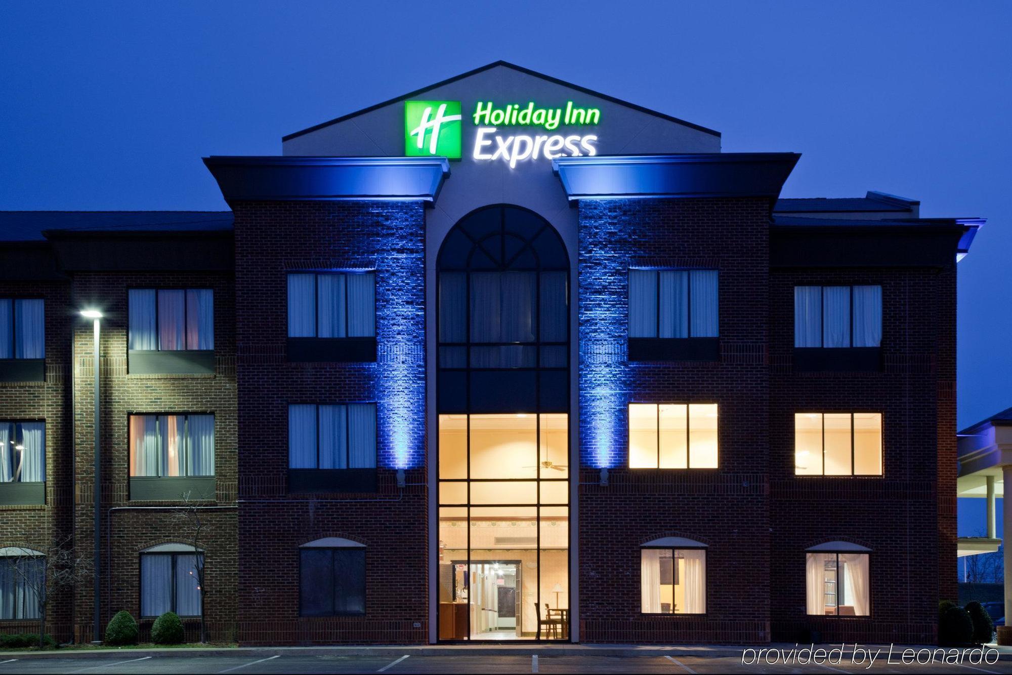 Holiday Inn Express & Suites Shelbyville By Ihg Kültér fotó